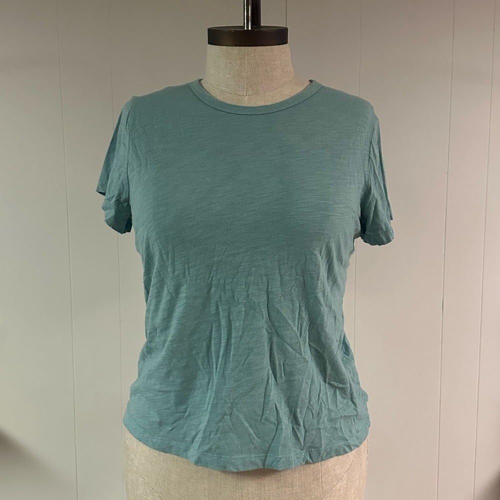 Time and Tru Women's Aqua Short Sleeve Tee